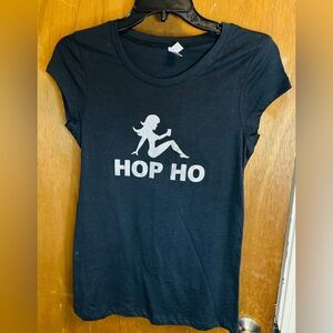 BELLA Brand HOP HO Flying Saucer Mudflap Girl Black and White Graphic Tshirt SM